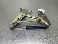 Schaeff SKL834-0451019030-Hinge right/Scharnier