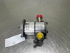 Schaeff SKL834-5100620007-Gearpump/Zahnradpumpe
