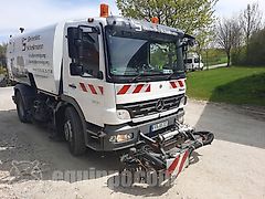Mercedes-Benz Atego 1524 - Bucher high pressure sweeper with weed broom