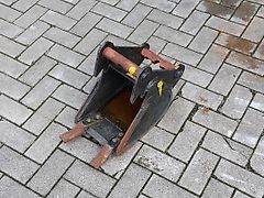 TIEFLÖFFEL 250 MM BREIT,