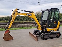 JCB 8026